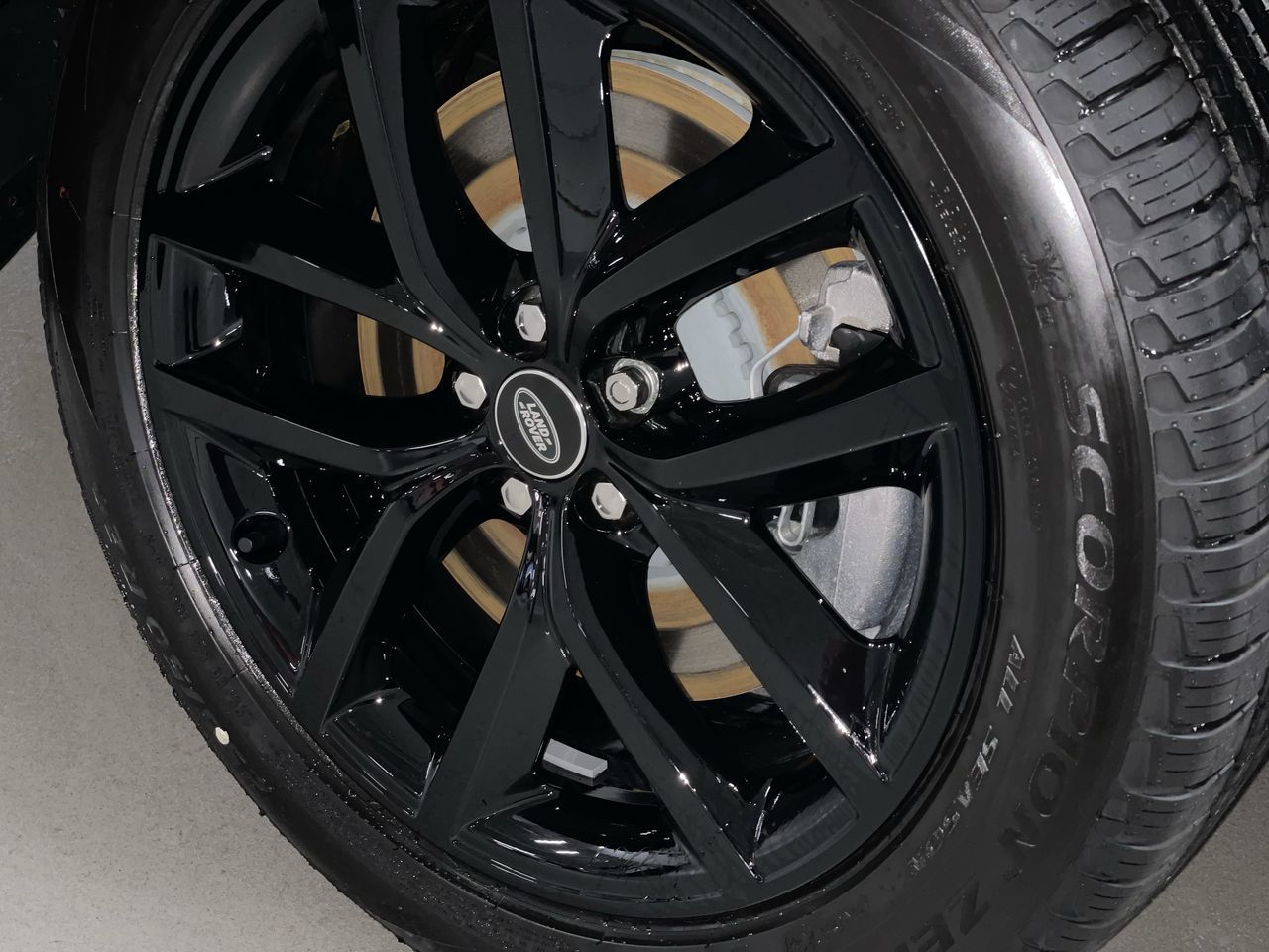 2026  Range Rover Velar