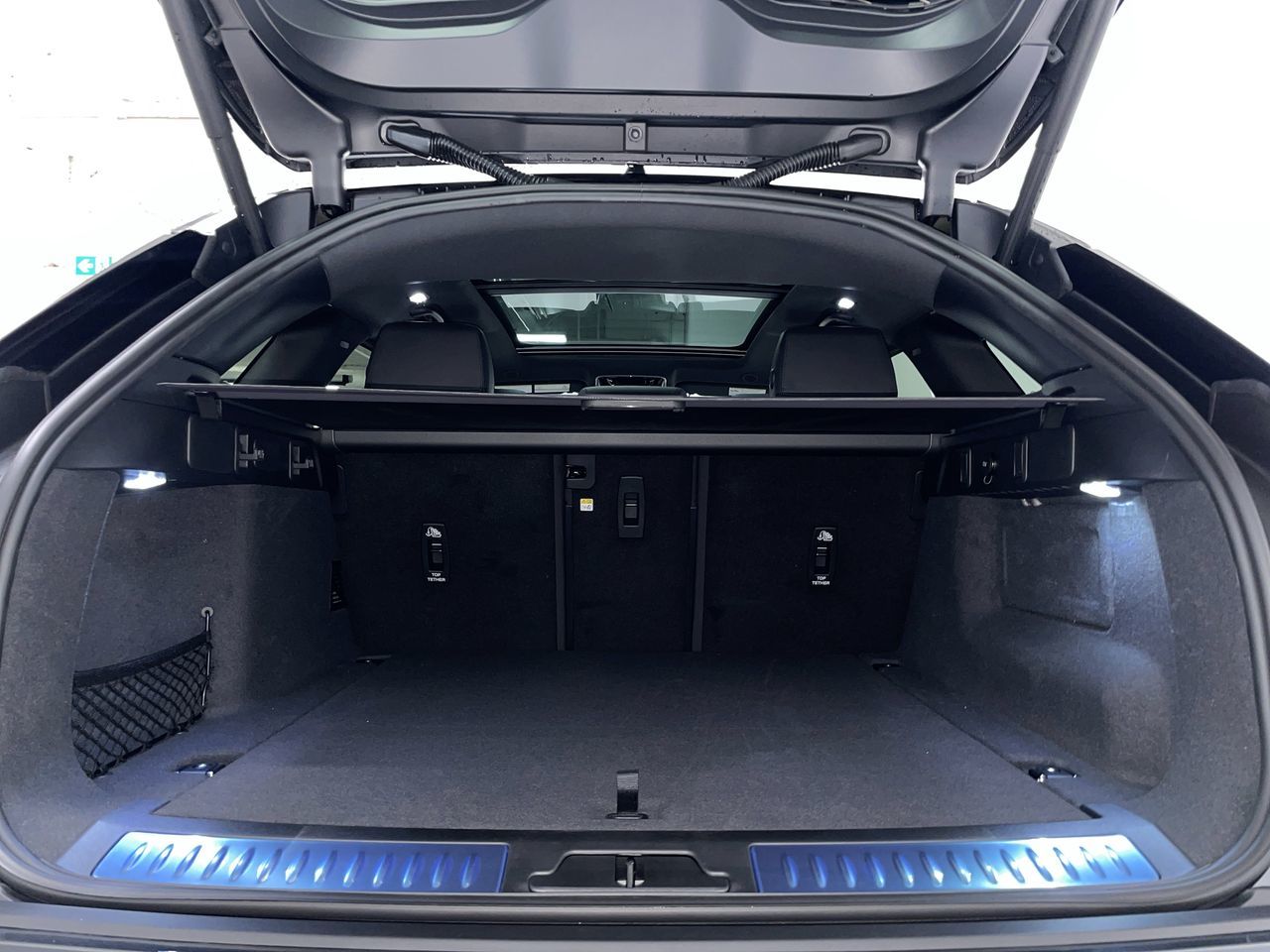 2026  Range Rover Velar