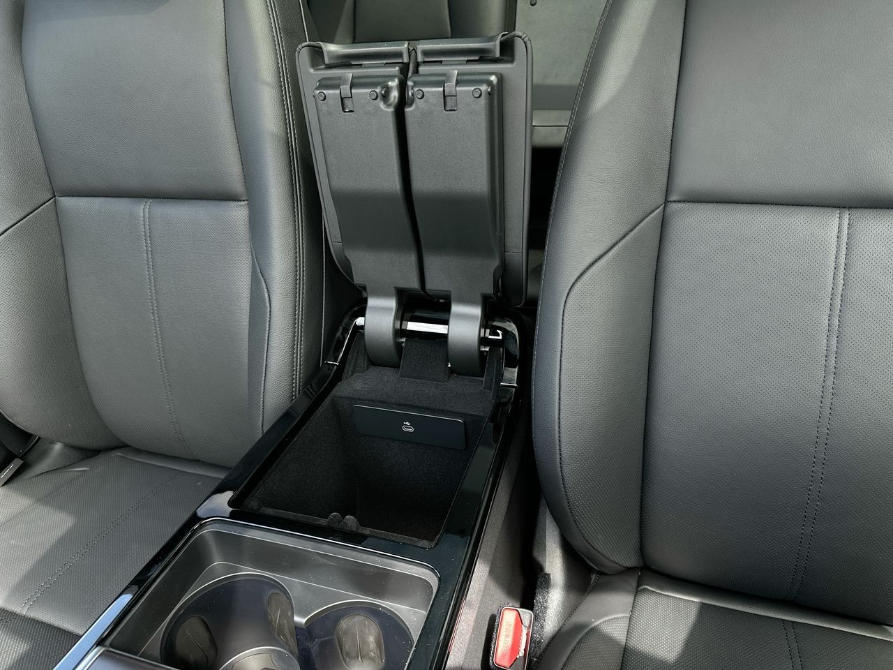 2026 Land Rover Range Rover Velar