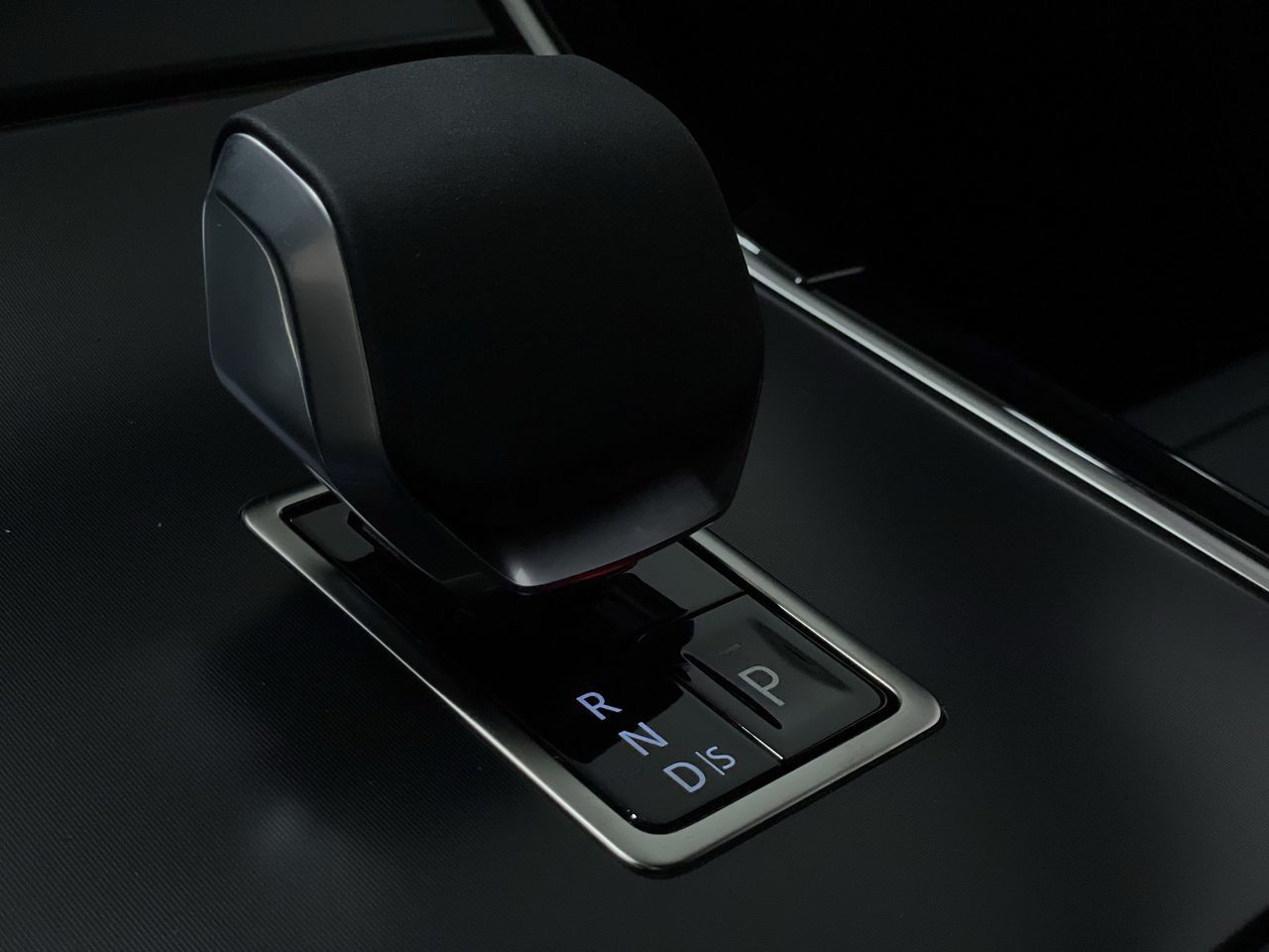 2026  Range Rover Velar
