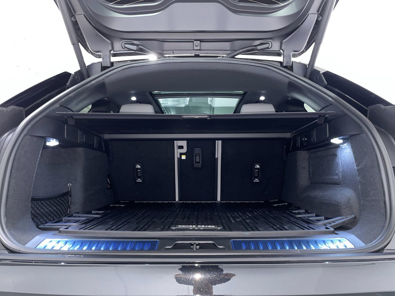 2026  Range Rover Velar