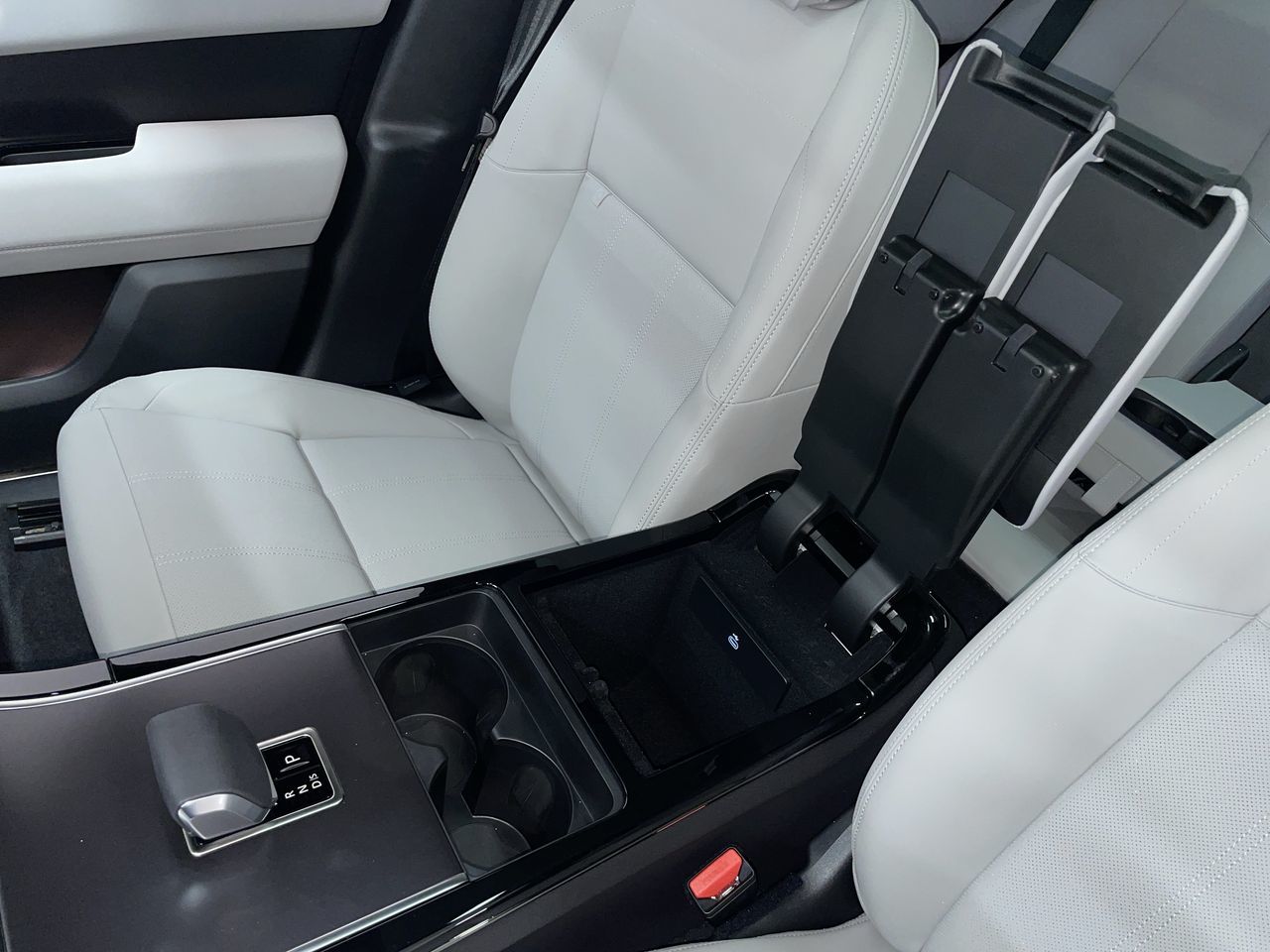 2026  Range Rover Velar