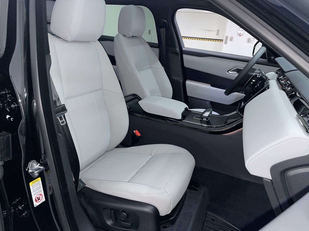 2026  Range Rover Velar