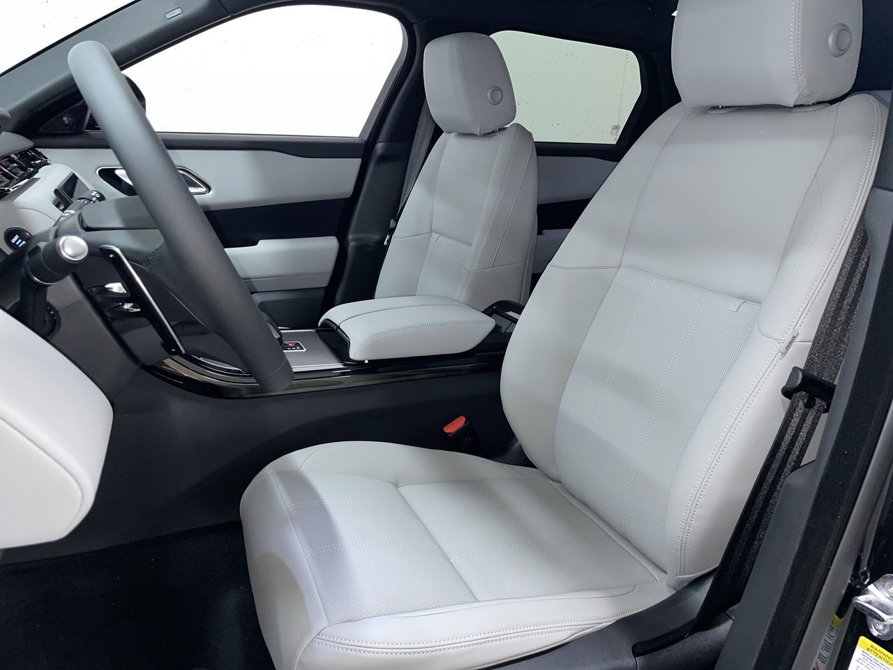 2026  Range Rover Velar