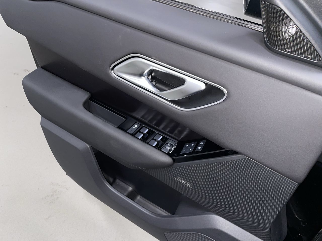 2026  Range Rover Velar