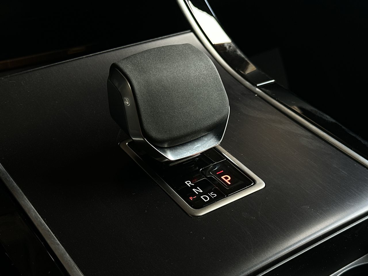 2026  Range Rover Velar