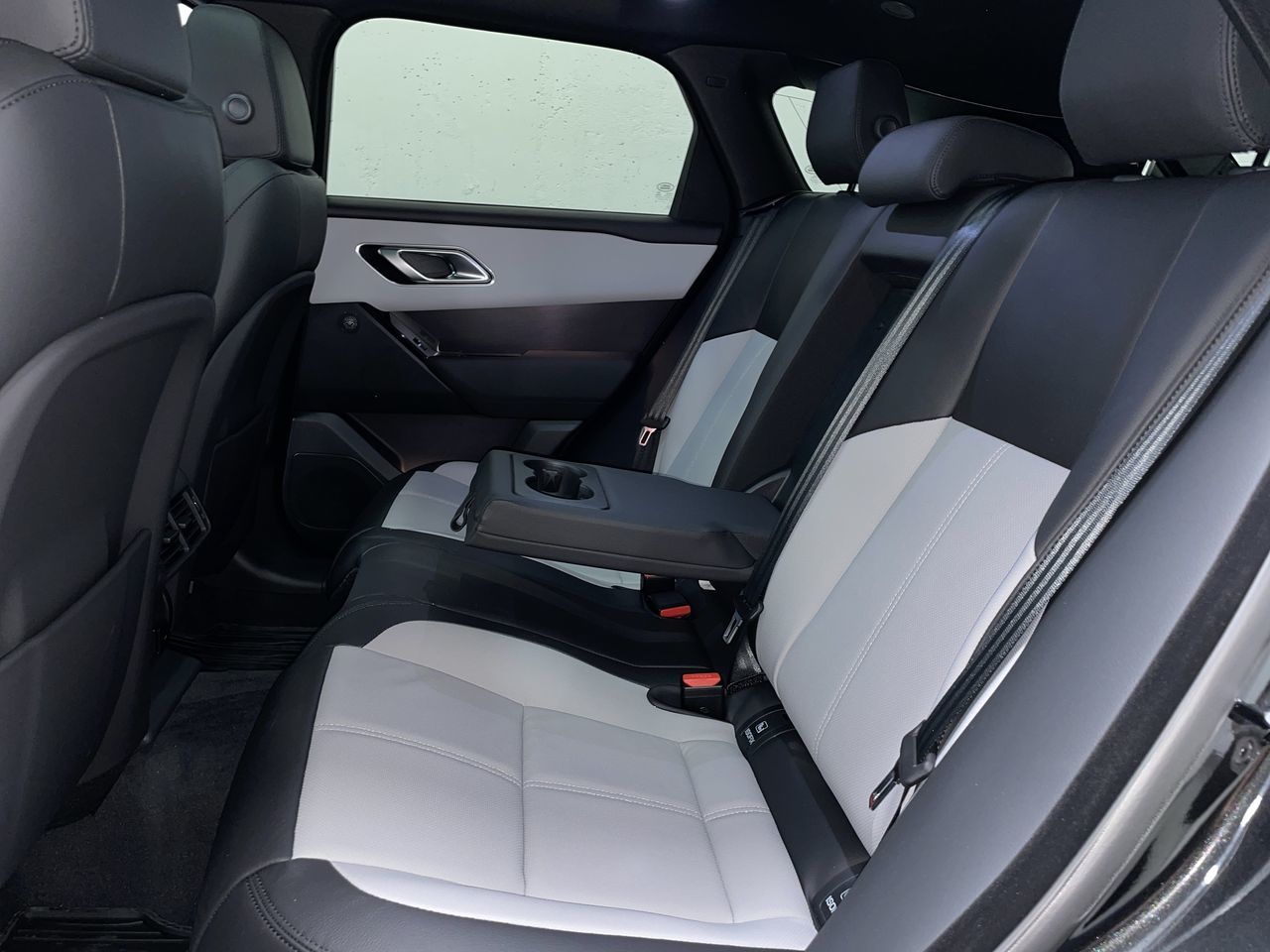 2026  Range Rover Velar