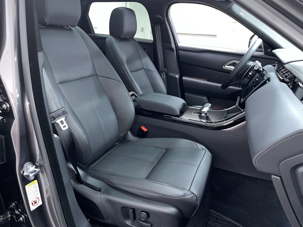 2026 Land Rover Range Rover Velar in Vancouver, British Columbia