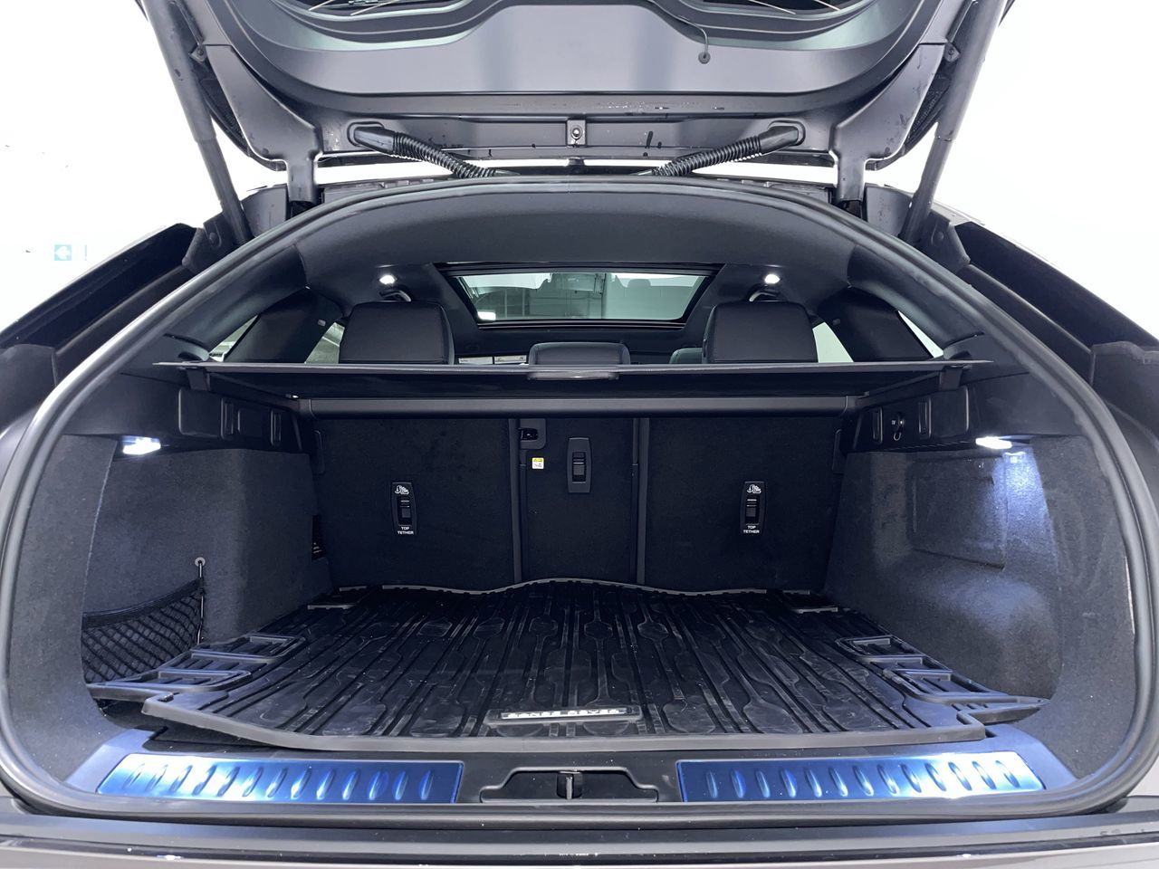 2026 Land Rover Range Rover Velar in Vancouver, British Columbia