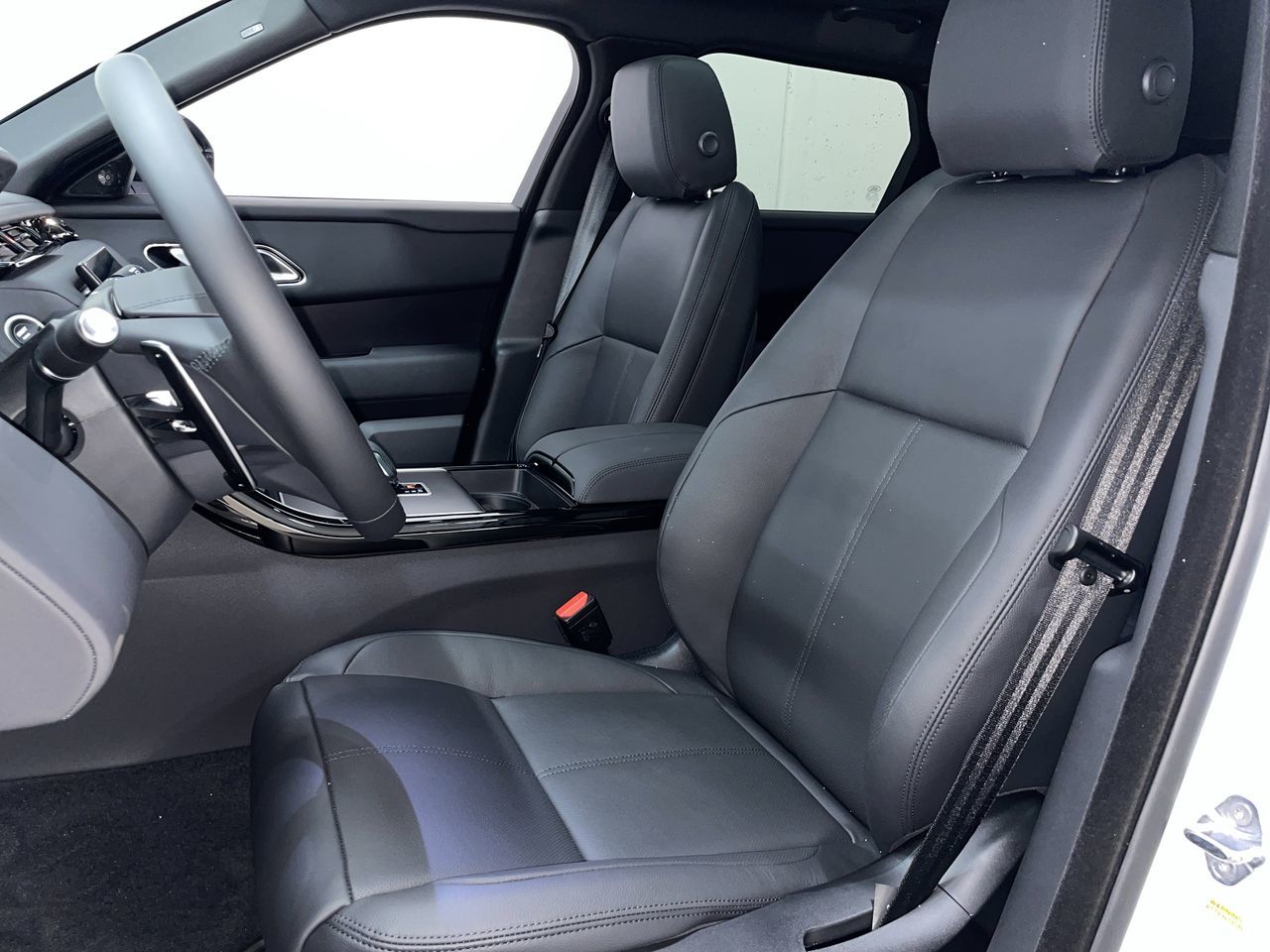 2026  Range Rover Velar