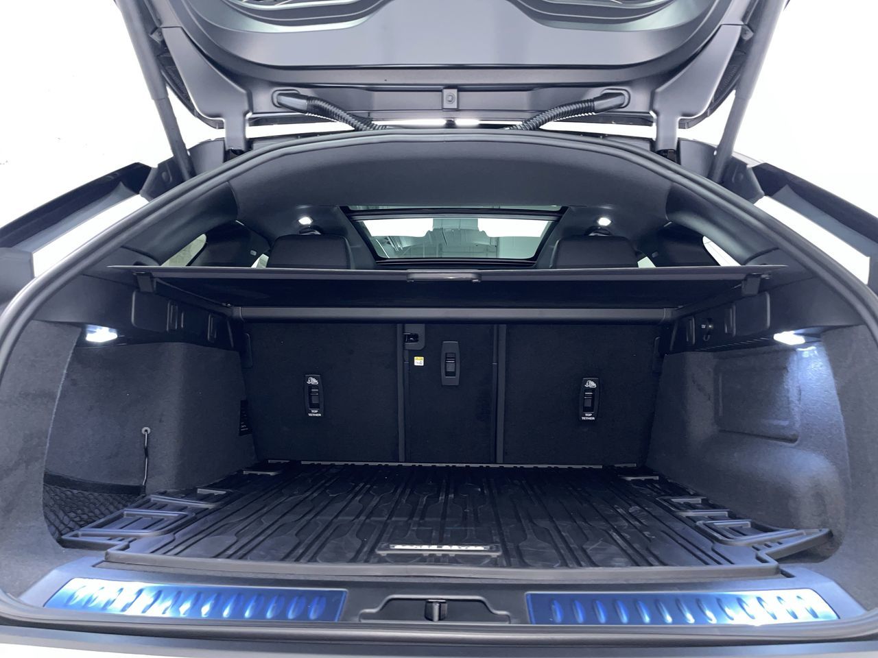 2026  Range Rover Velar