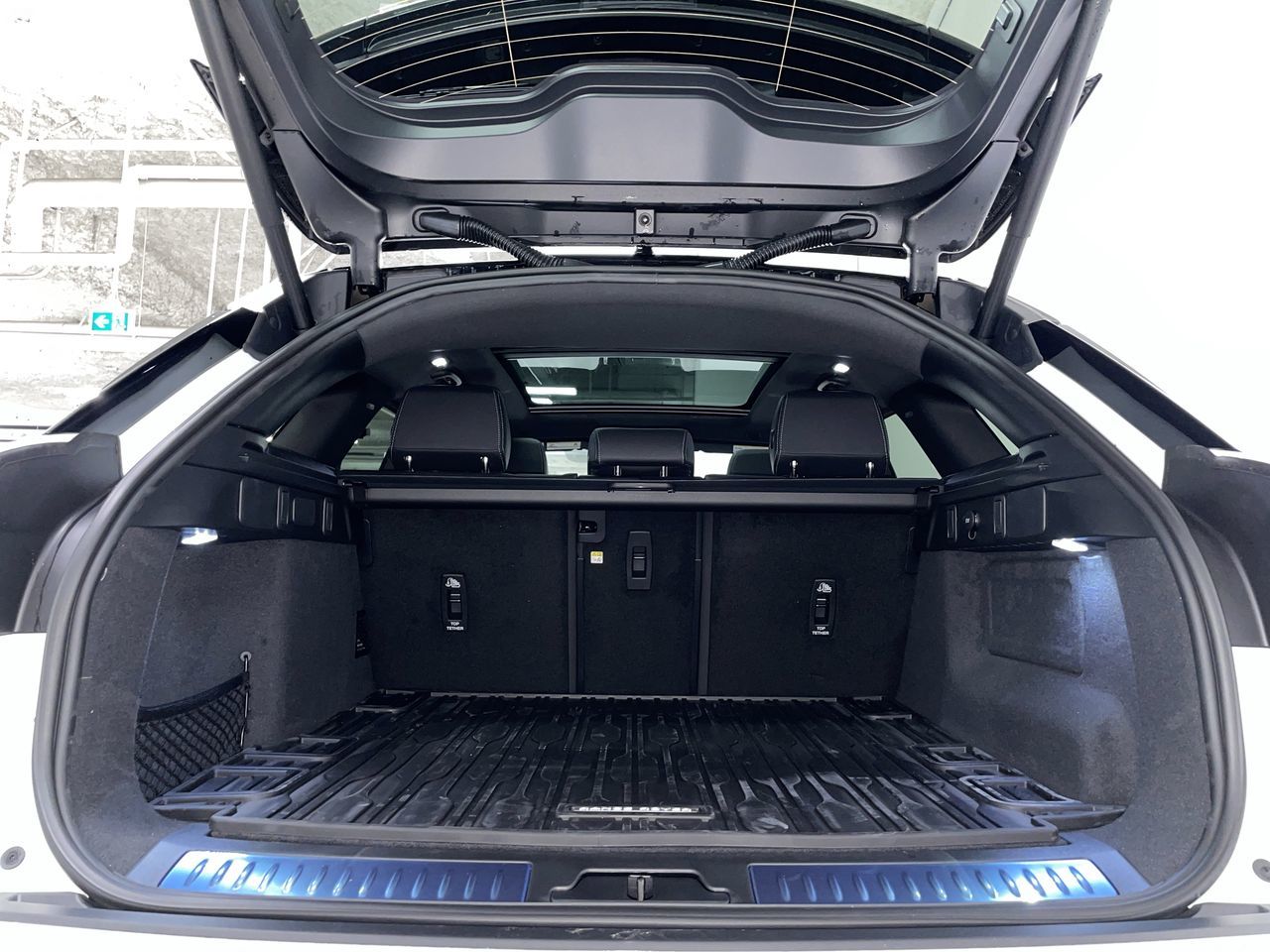 2026  Range Rover Velar