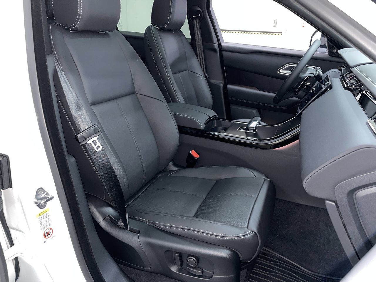 2026  Range Rover Velar