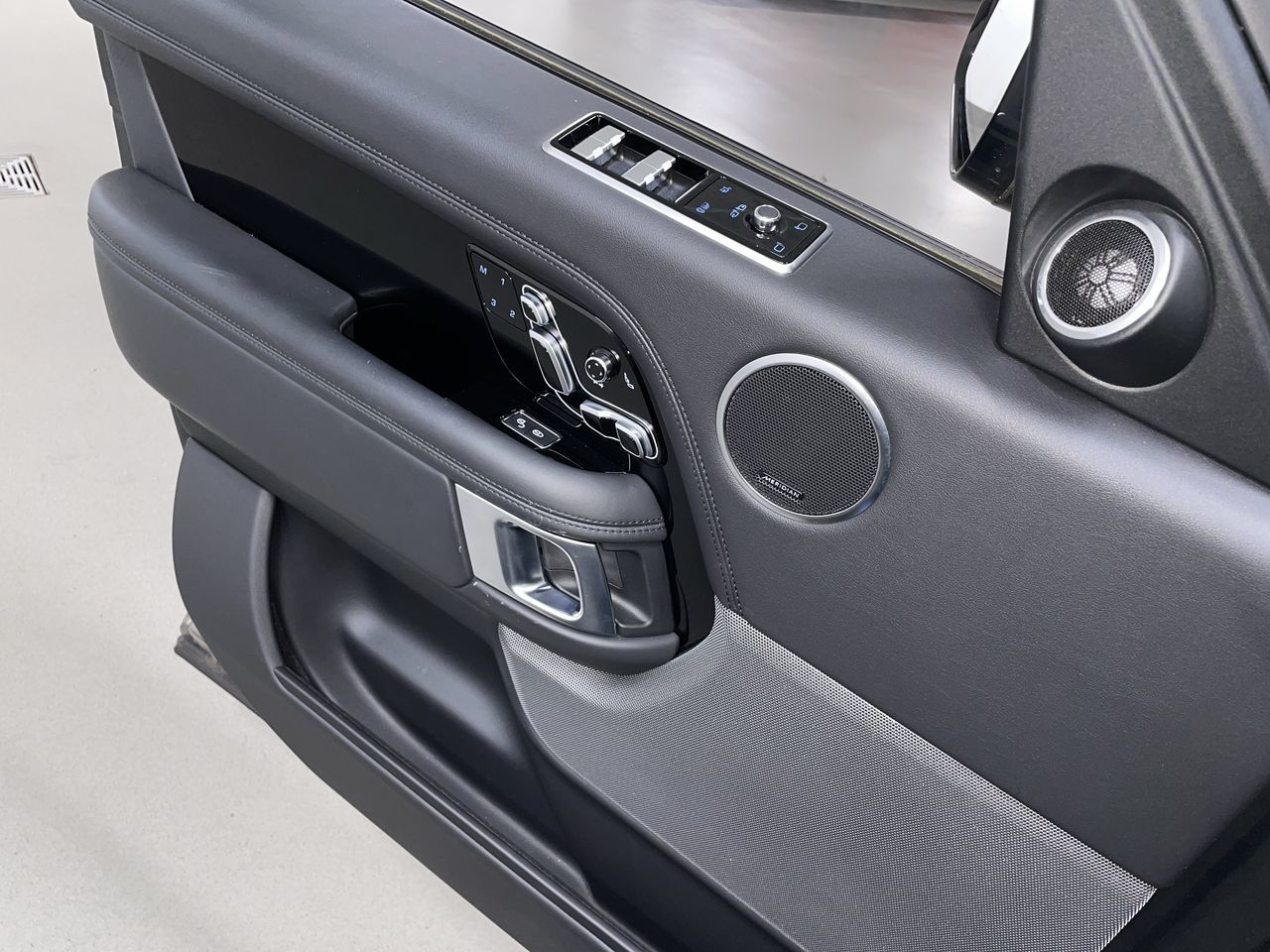 2020 Land Rover Range Rover in Vancouver, British Columbia