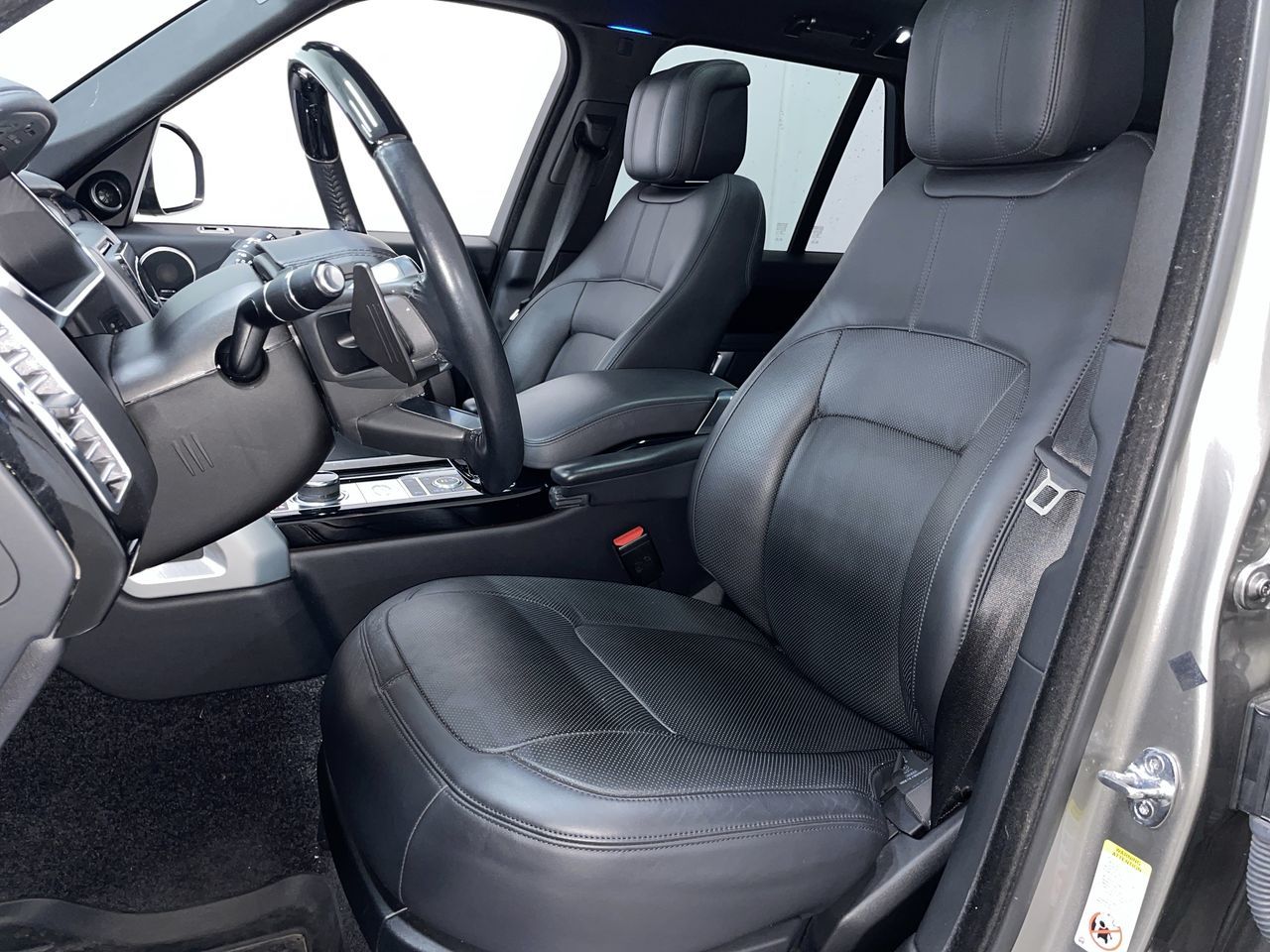 2020 Land Rover Range Rover in Vancouver, British Columbia