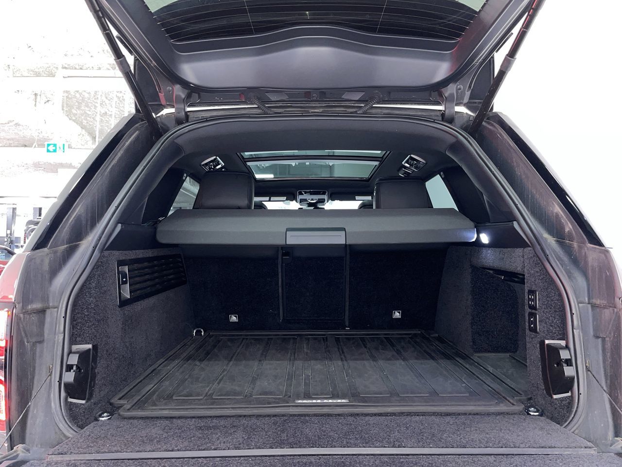 2020 Land Rover Range Rover in Vancouver, British Columbia
