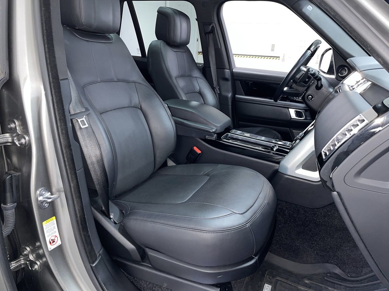 2020 Land Rover Range Rover in Vancouver, British Columbia