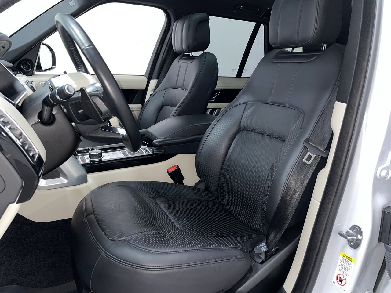 2020 Land Rover Range Rover in Vancouver, British Columbia
