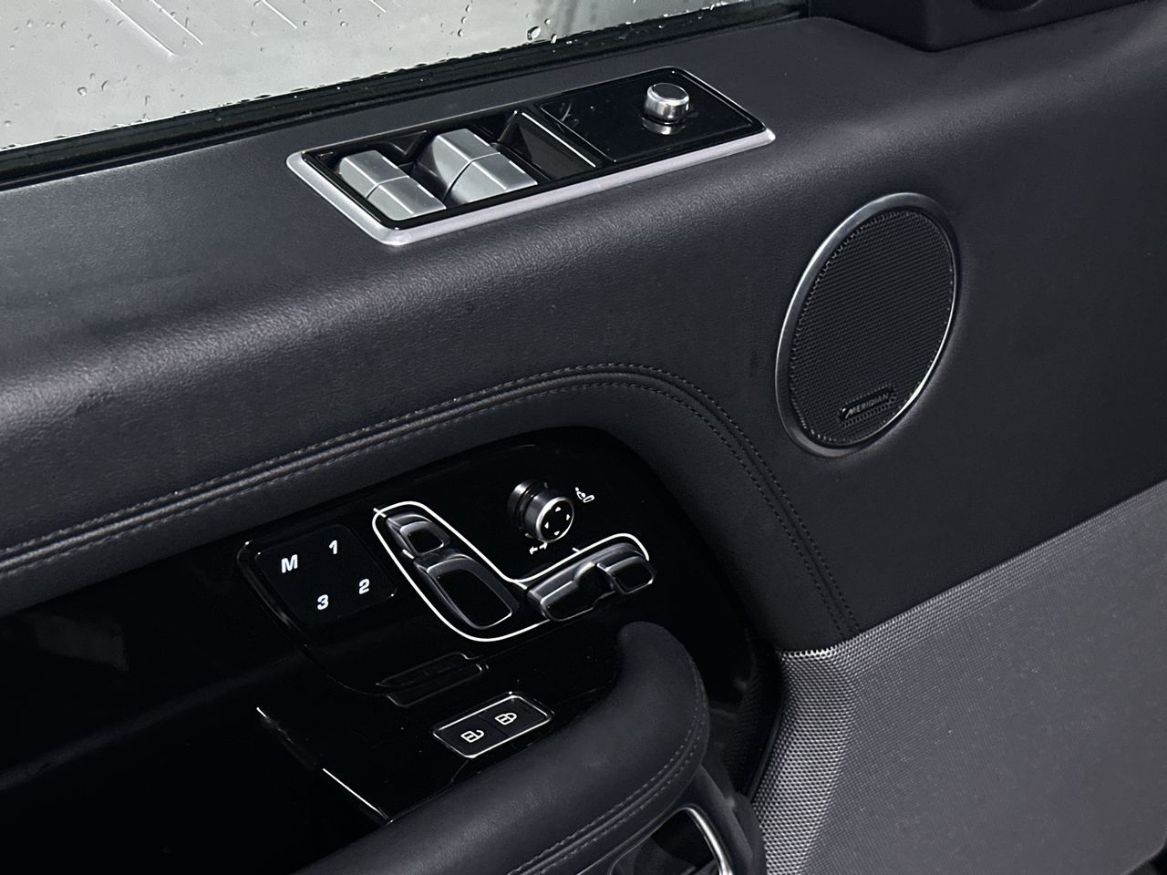 2022  Range Rover