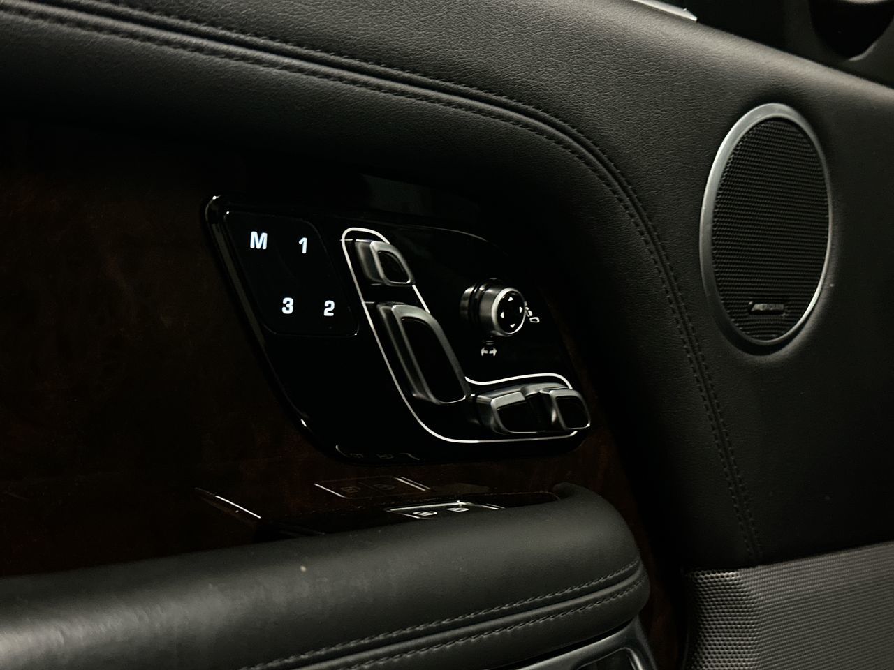 2022  Range Rover