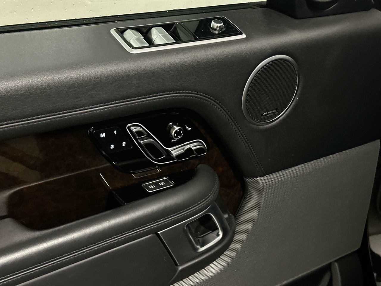 2022  Range Rover