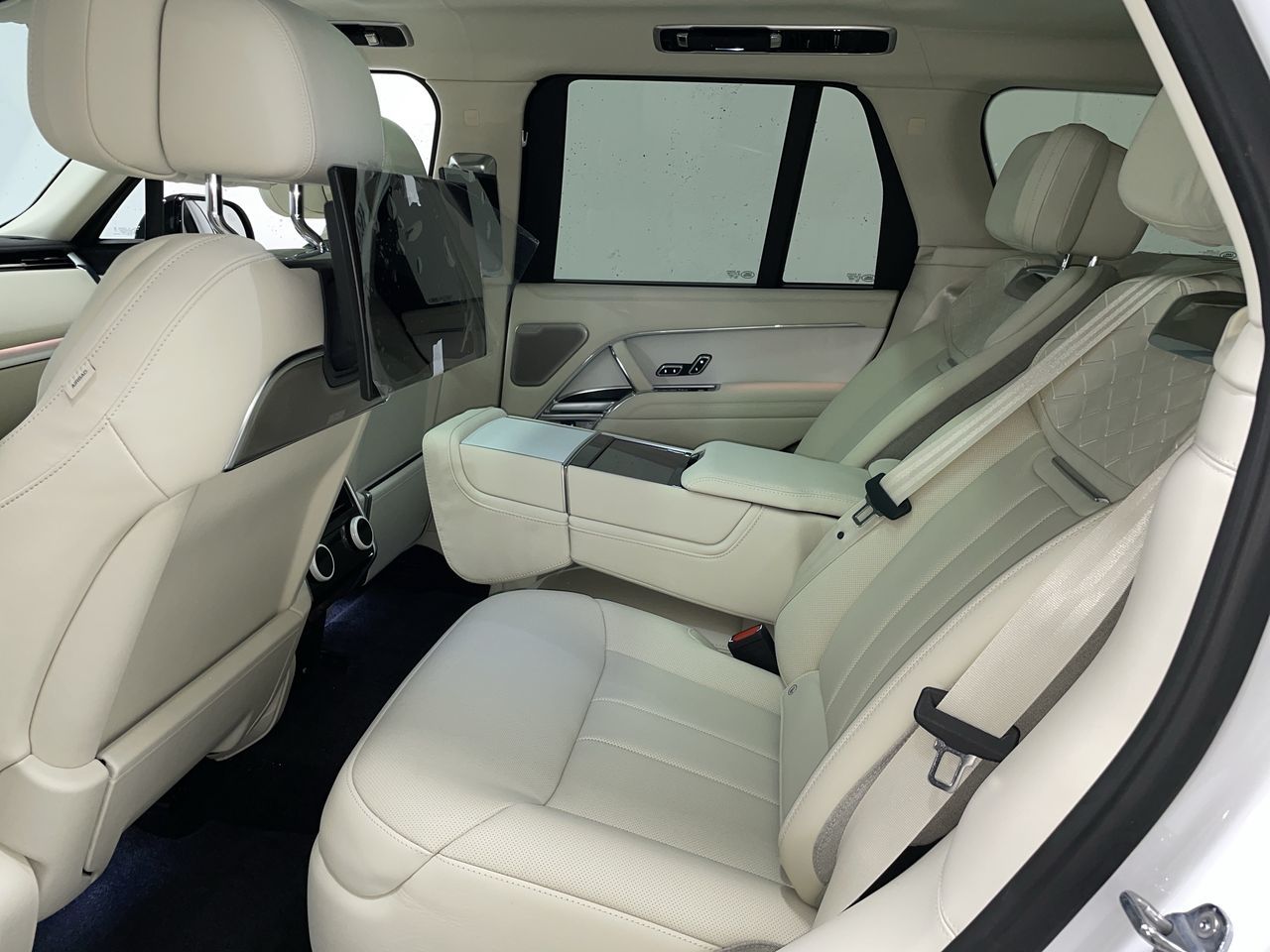 2024 Land Rover Range Rover in Vancouver, British Columbia
