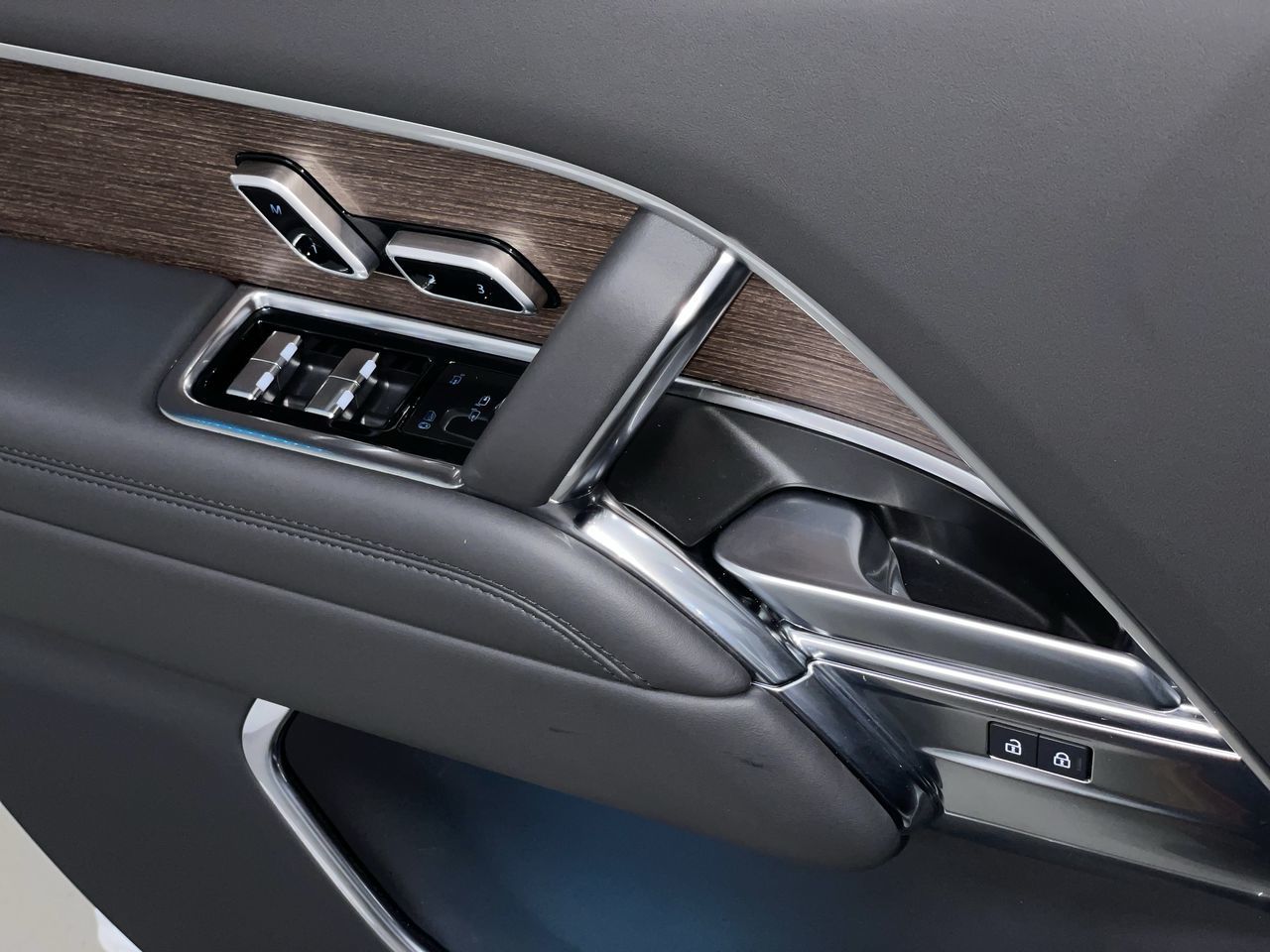 2025 Land Rover Range Rover