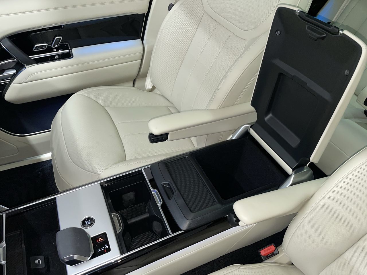 2025  Range Rover