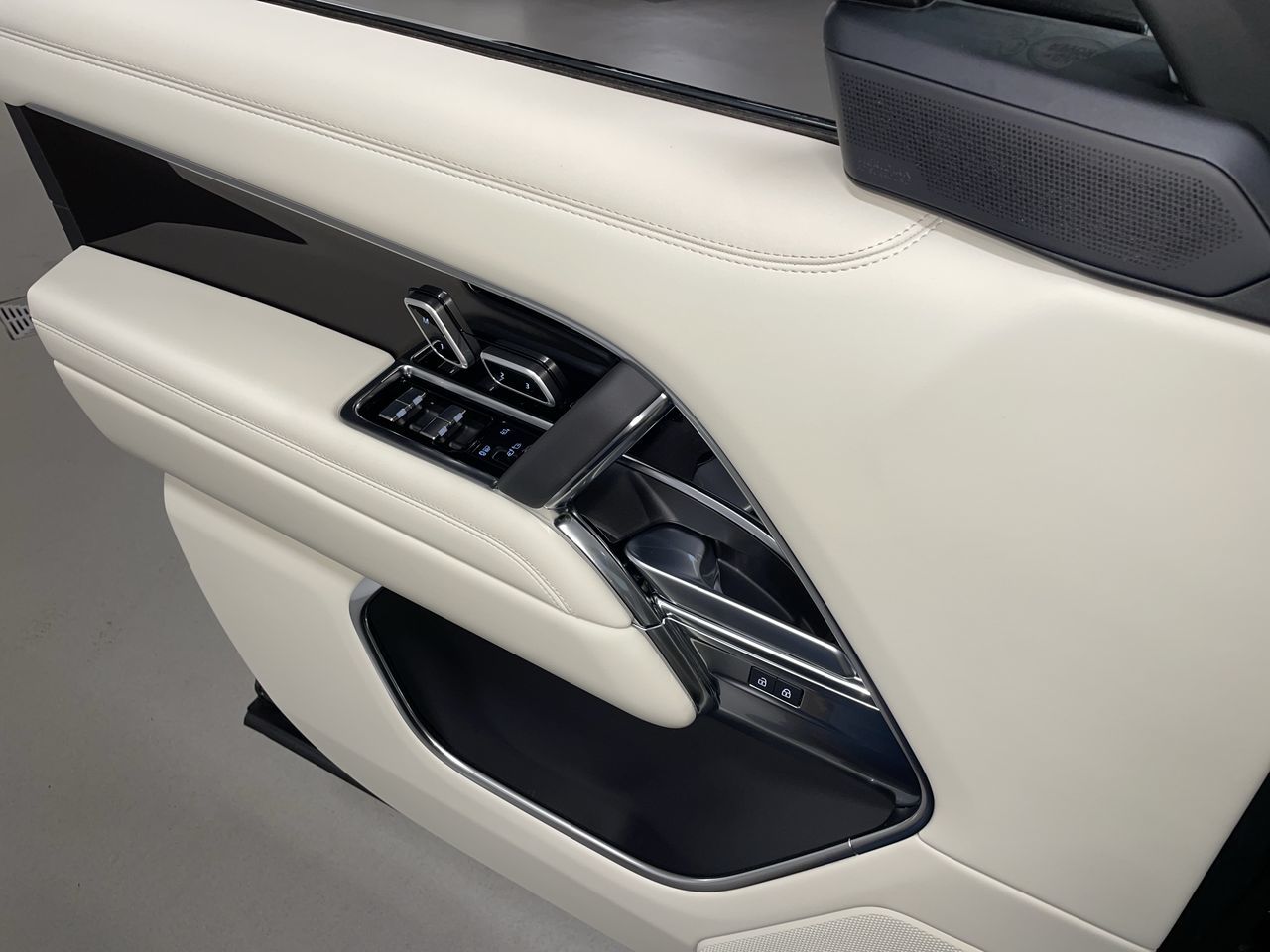 2026  Range Rover