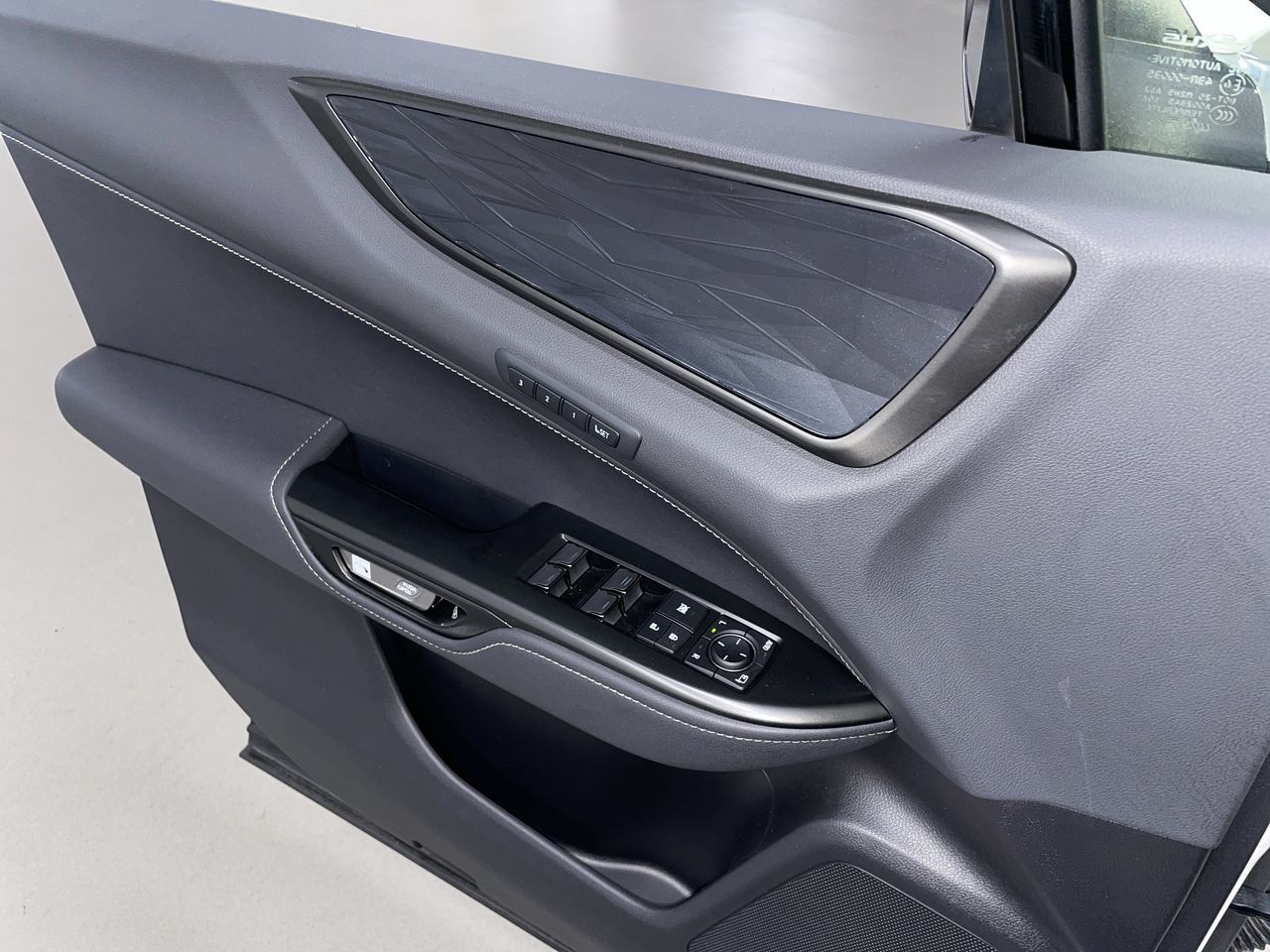 2022  NX