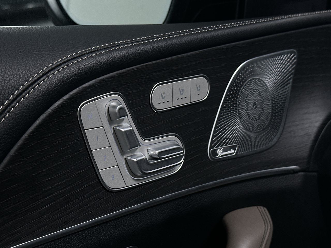 2021  GLE53