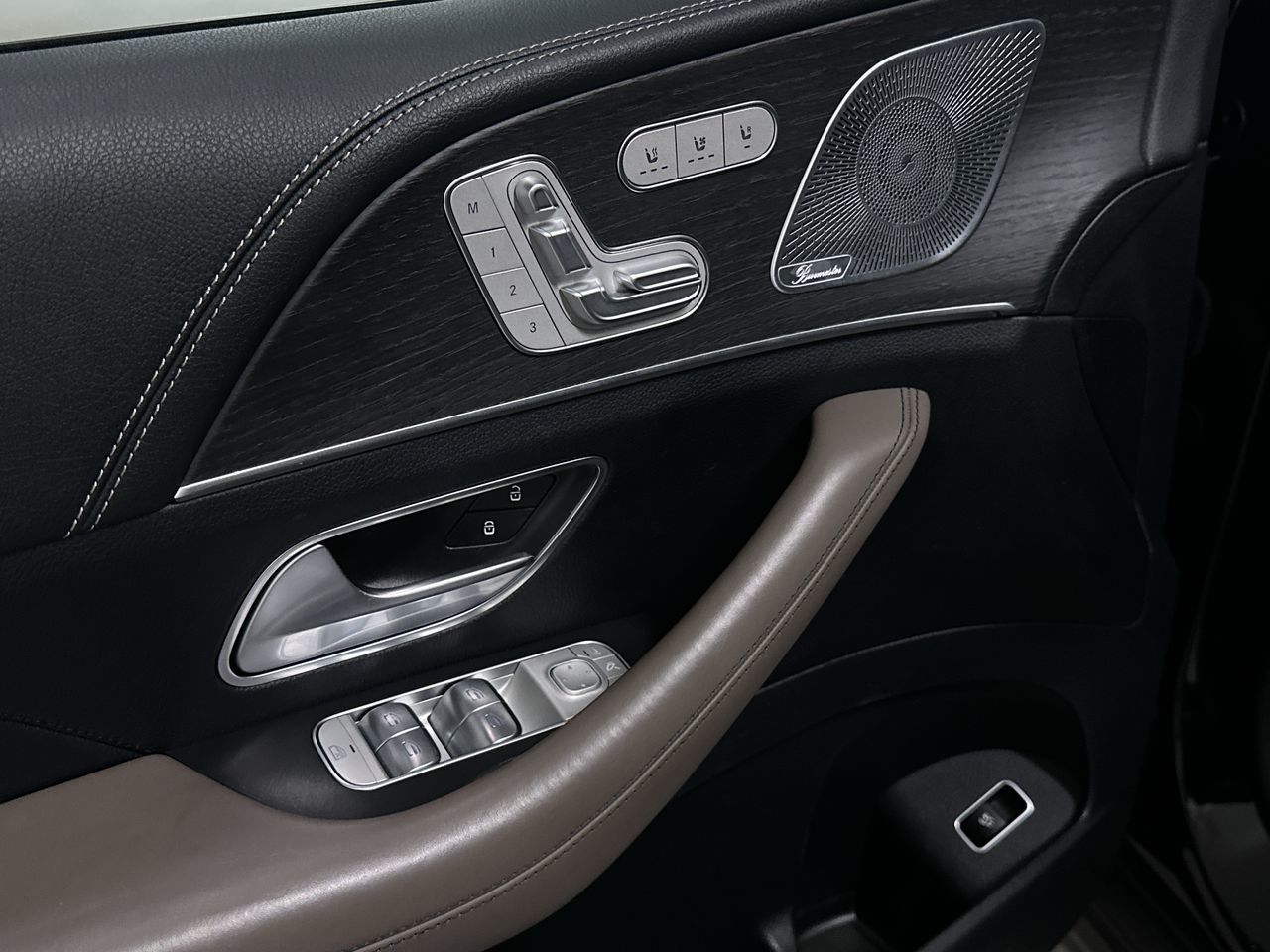 2021  GLE53