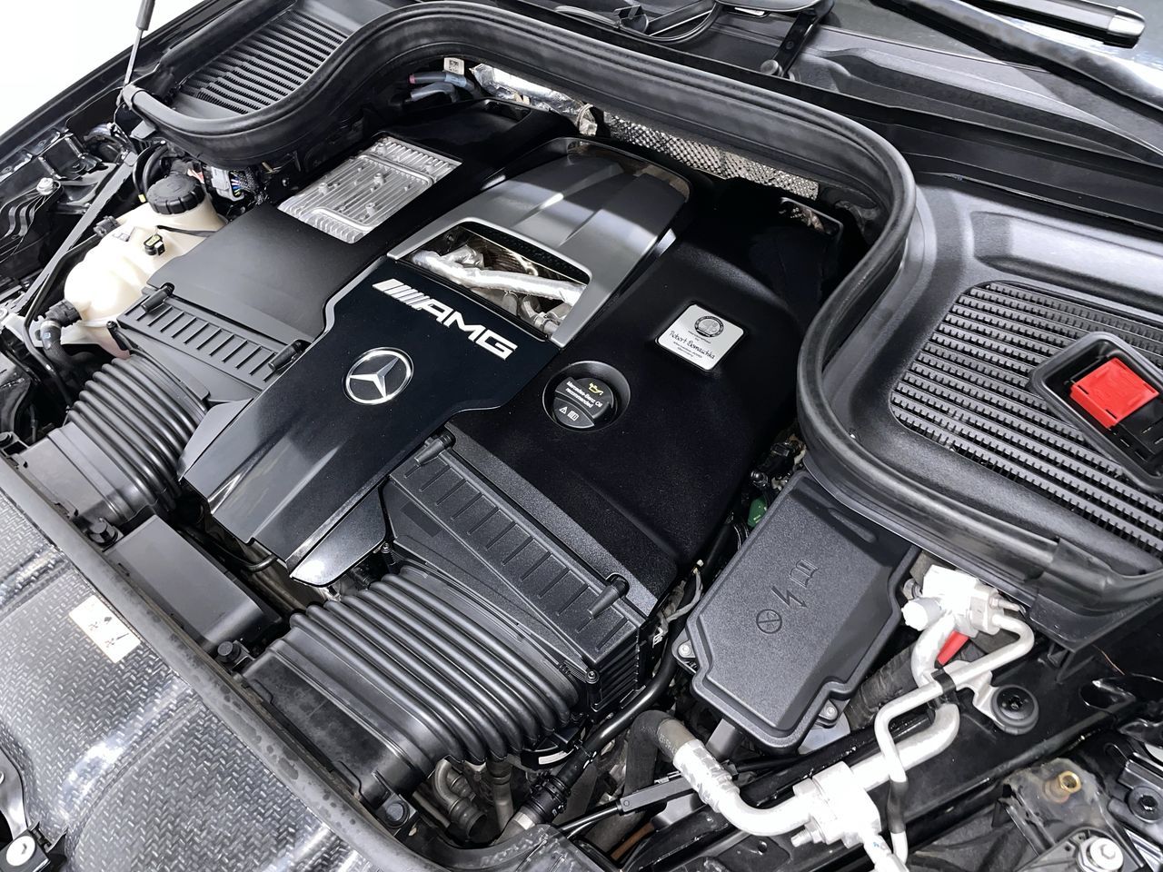 2021  GLE63