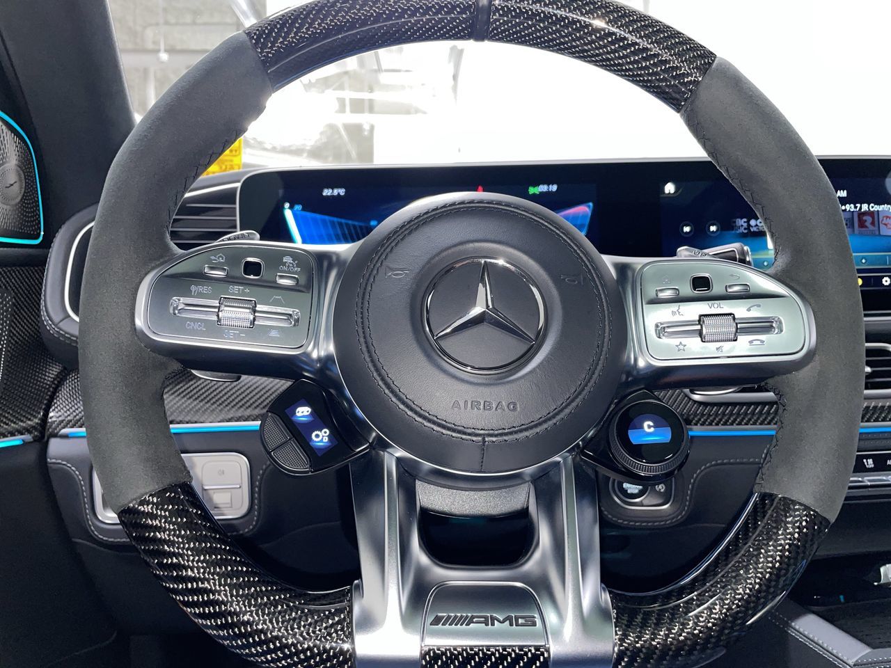 2021  GLE63