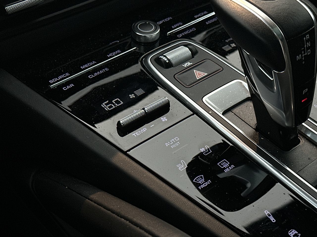 2023 Porsche Cayenne e-Hybrid