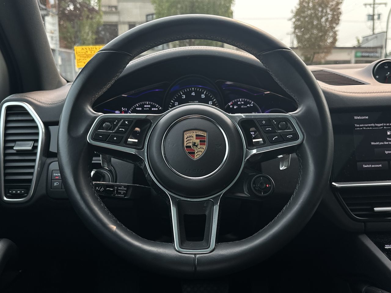 2023 Porsche Cayenne e-Hybrid