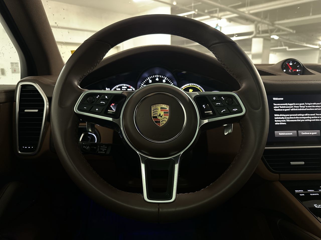2023  Cayenne