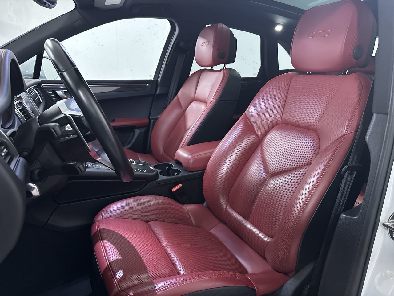 2018  Macan