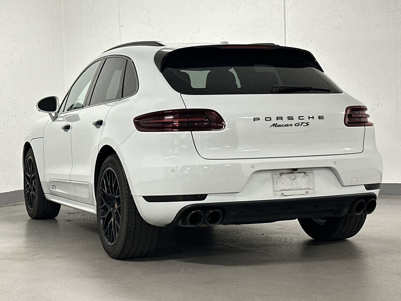 2018  Macan
