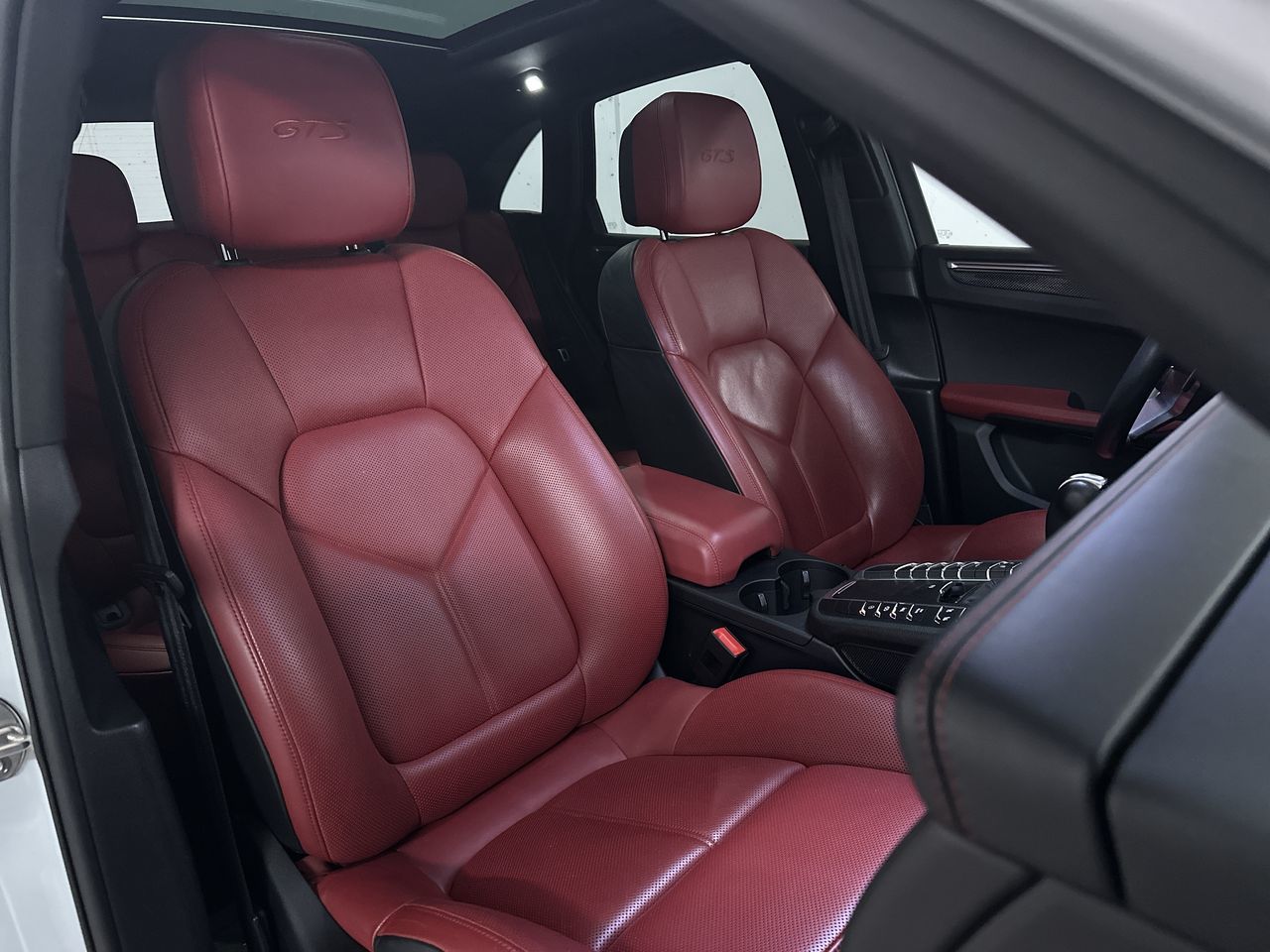 2018  Macan