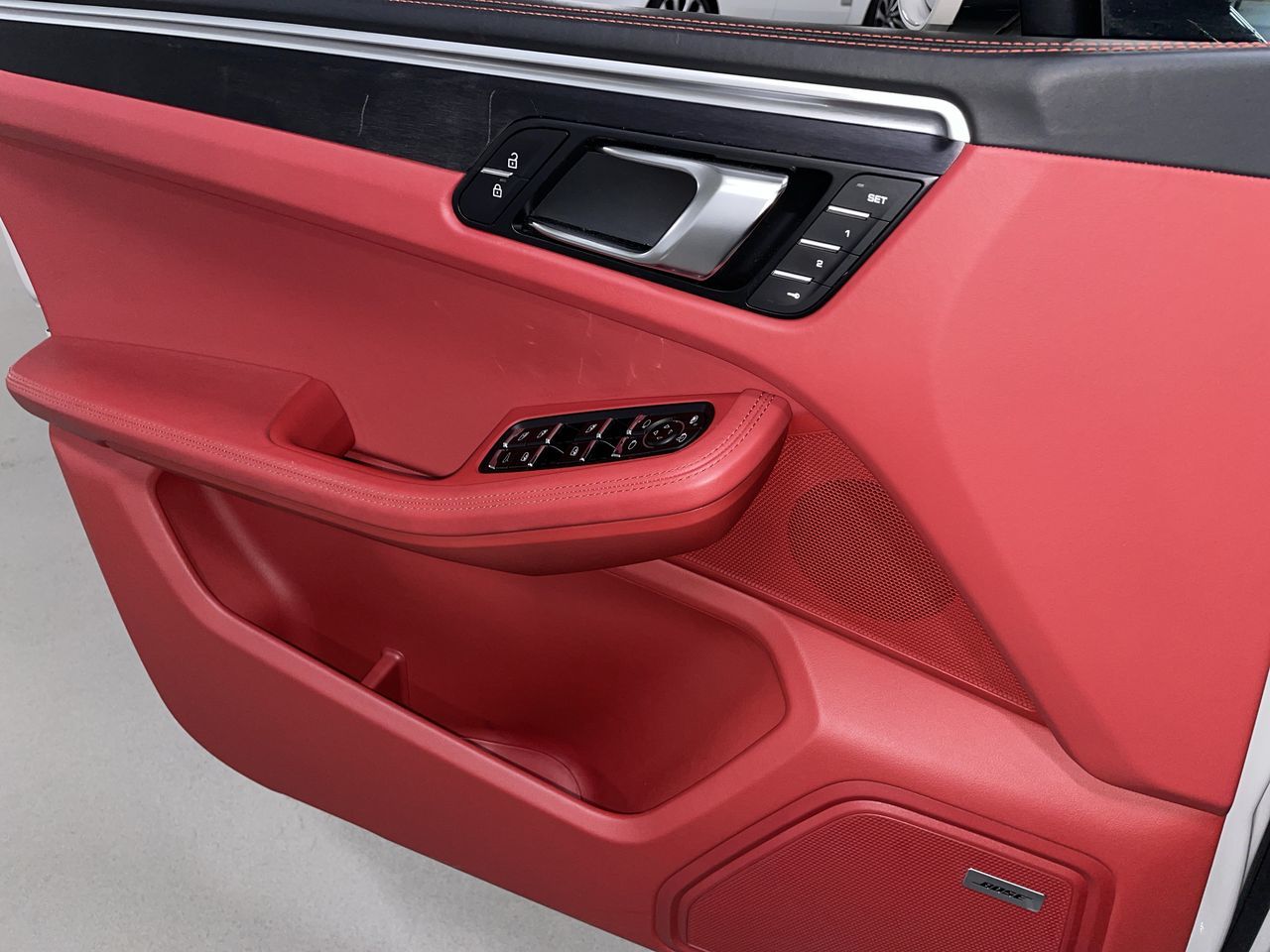 2021  Macan
