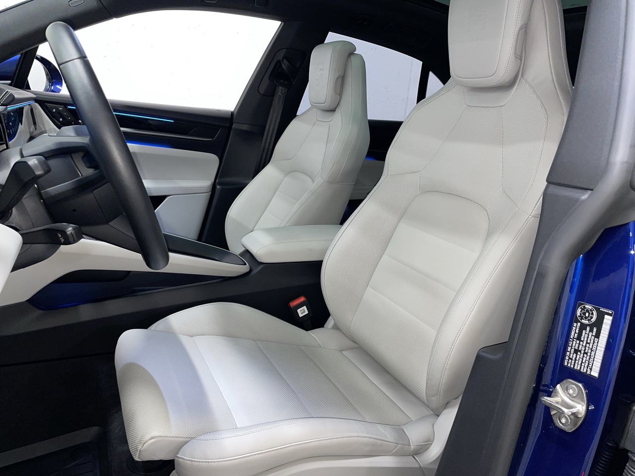 2024  Macan