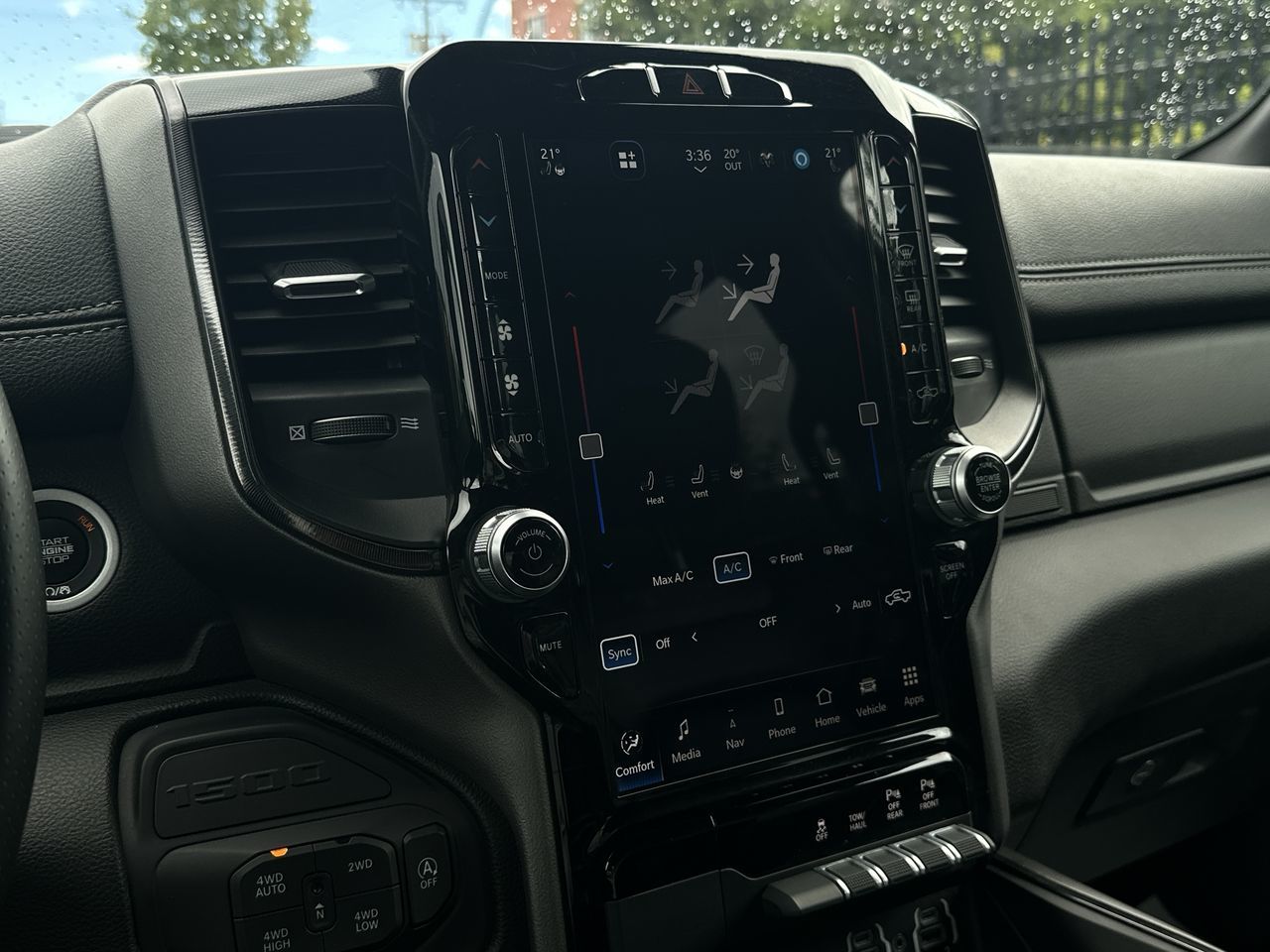 2022  RAM 1500 Crew Cab 4x4 (DT)