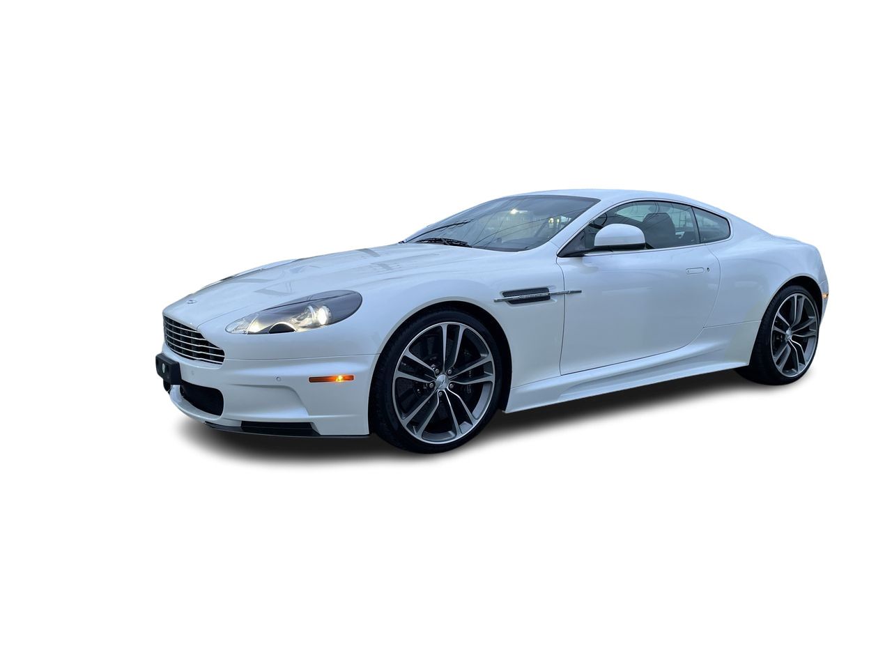 Aston Martin DBS  2010 à Langley, Colombie-Britannique