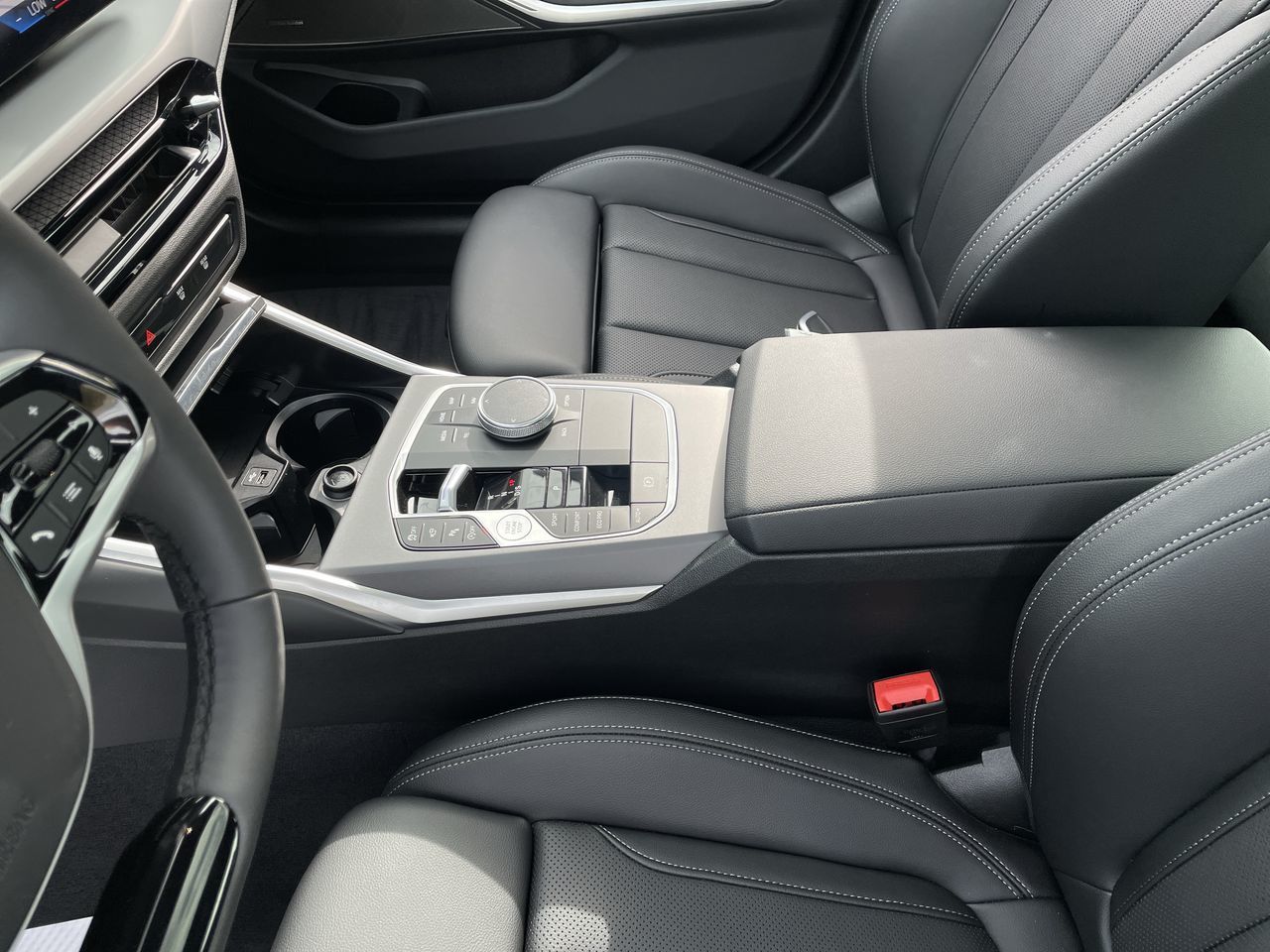 2026 BMW 330i