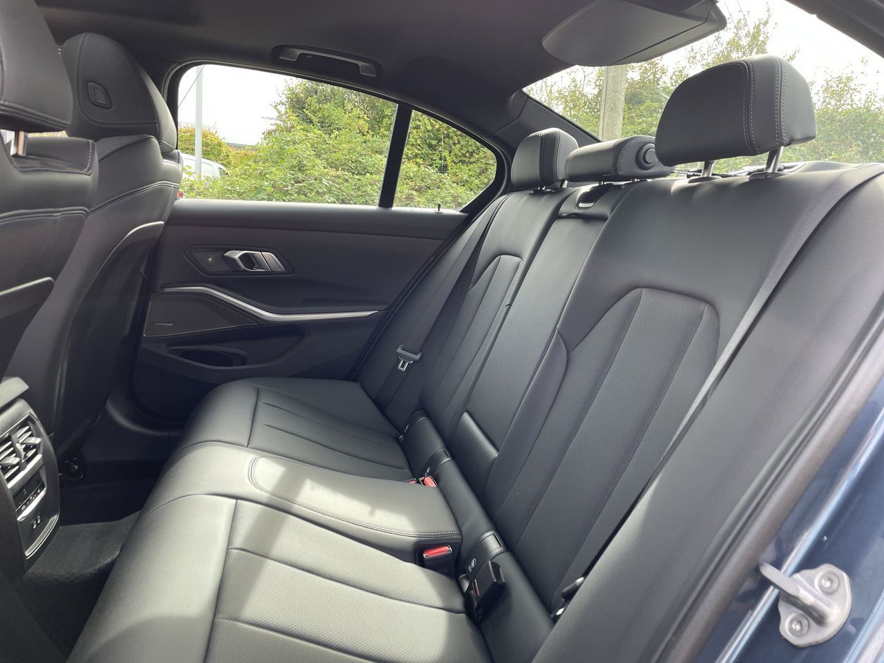 2026 BMW 330i