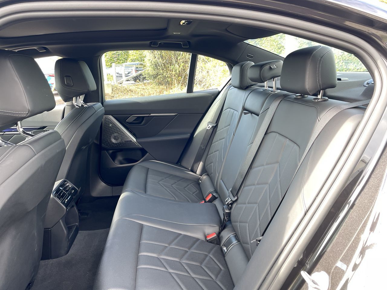 2026 BMW 530i