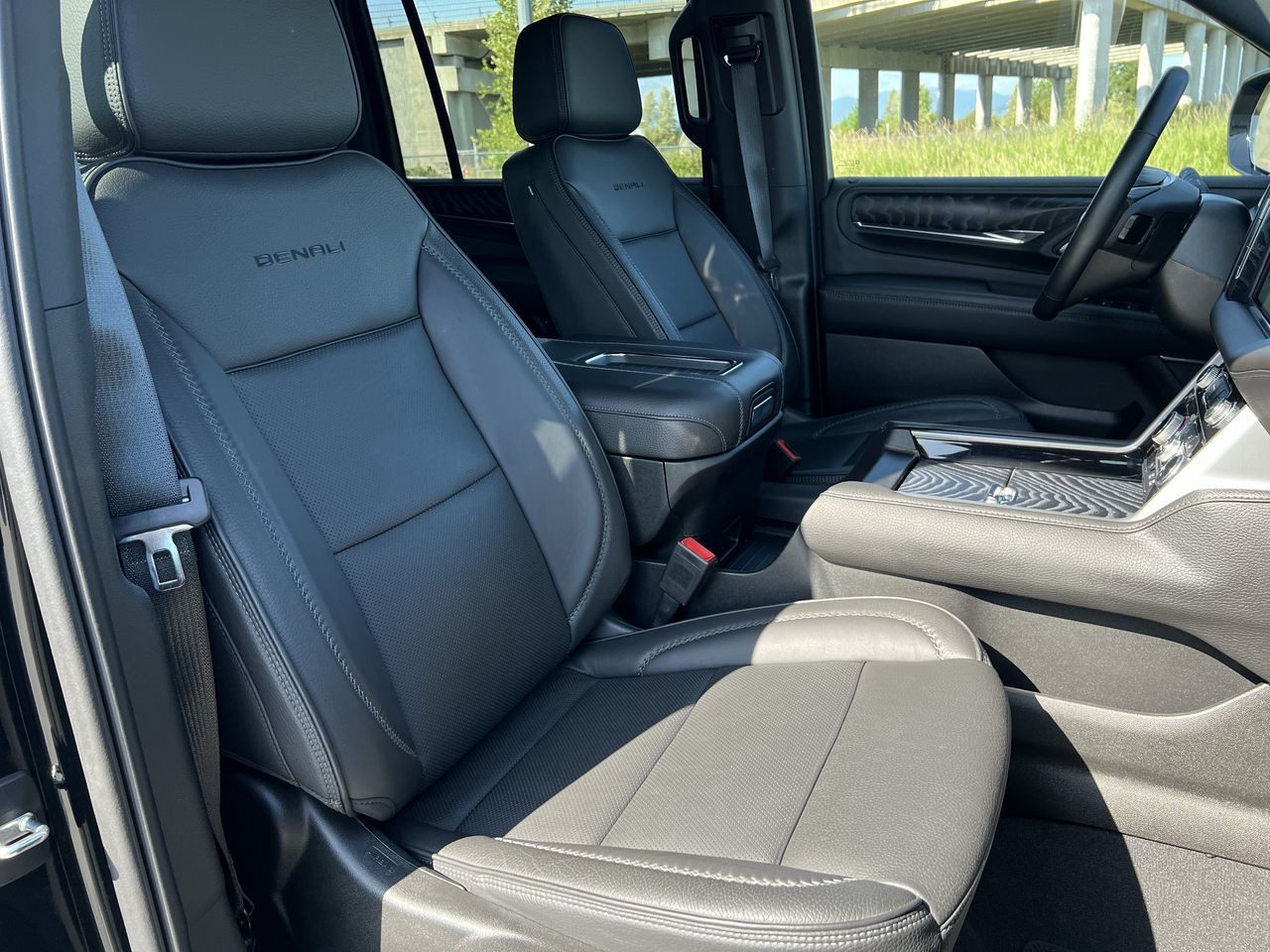 2023 GMC Yukon XL in Langley, British Columbia