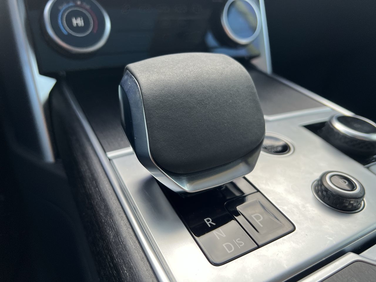 2023 Land Rover New Range Rover