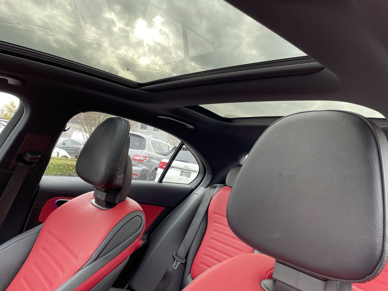 2023 Mercedes-Benz C300